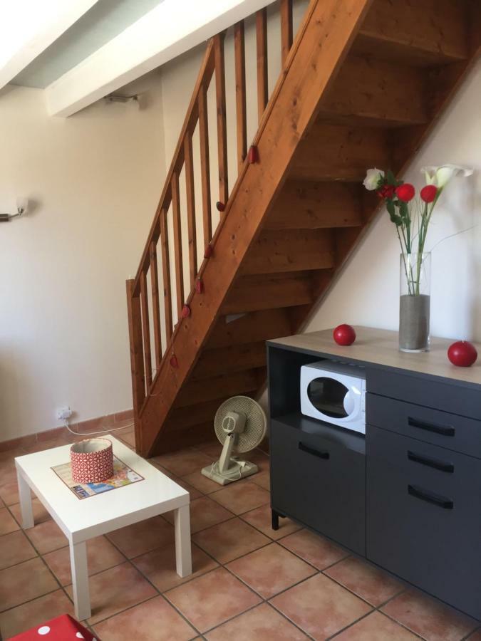 L'Appartement De L'Eglise 생트마리들라메르 외부 사진
